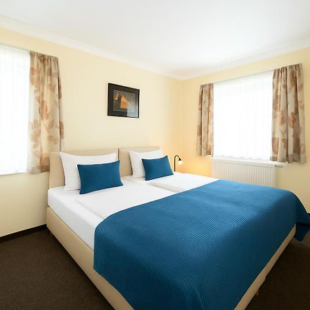 Nad Brzegiem Baltyku Hotel Sarbinowo Bagian luar foto