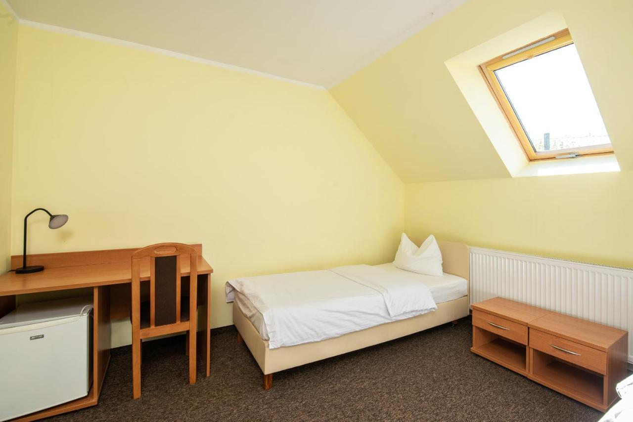 Nad Brzegiem Baltyku Hotel Sarbinowo Bagian luar foto