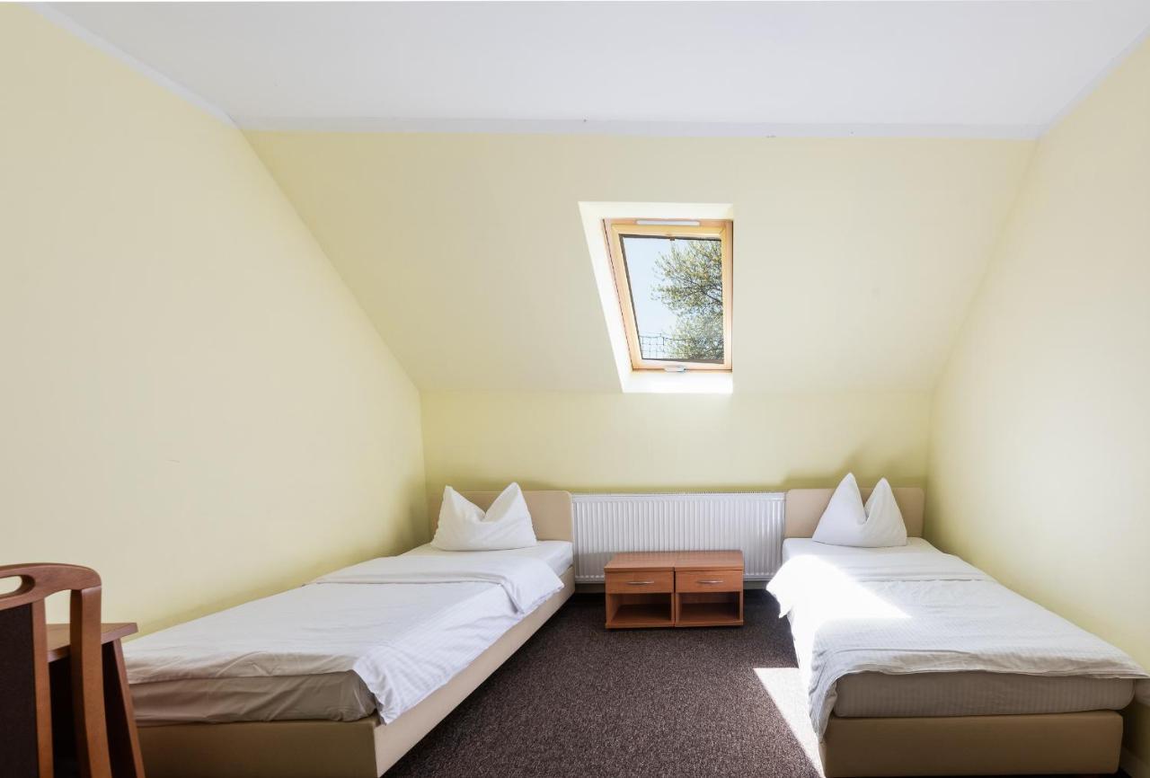 Nad Brzegiem Baltyku Hotel Sarbinowo Bagian luar foto