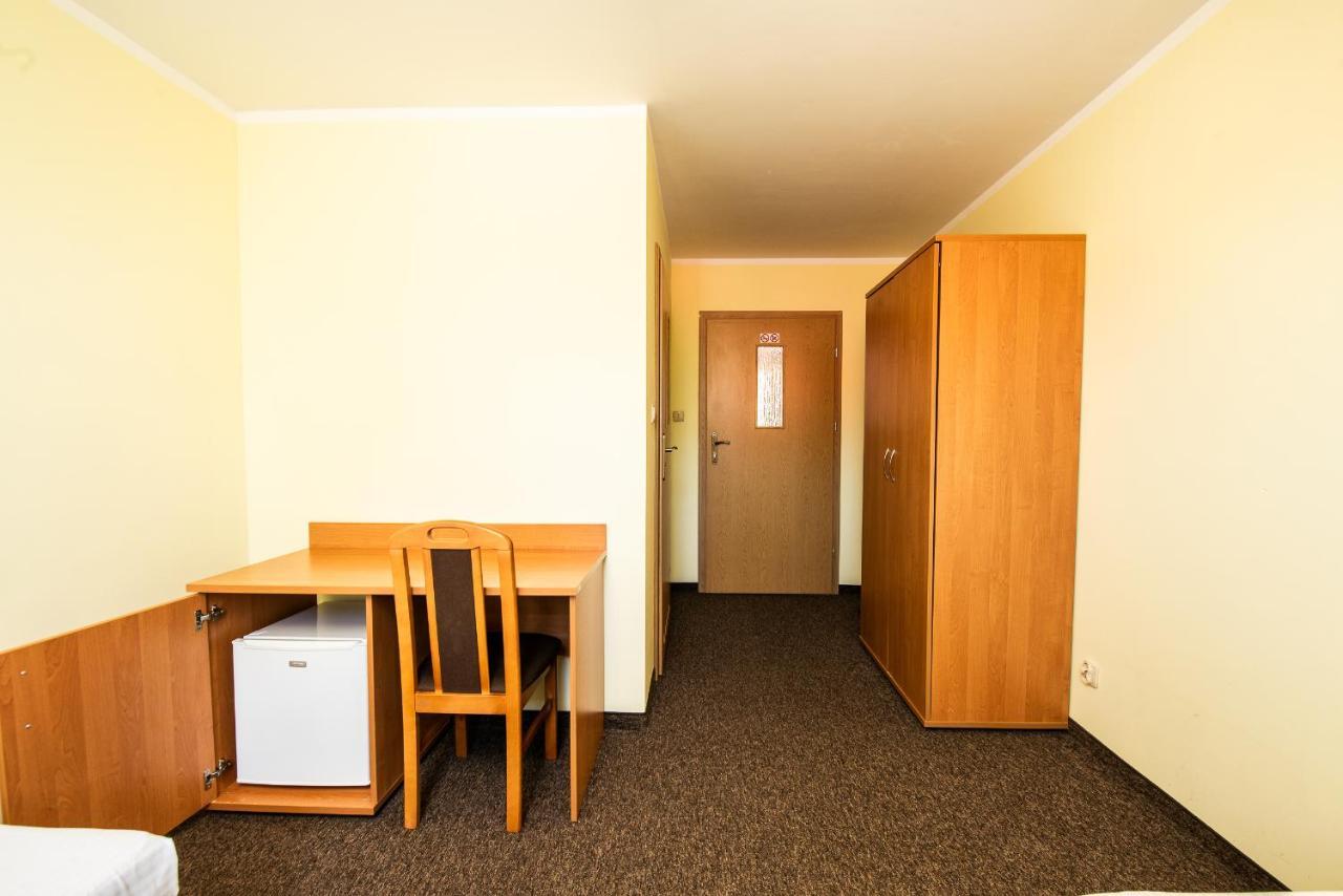 Nad Brzegiem Baltyku Hotel Sarbinowo Bagian luar foto