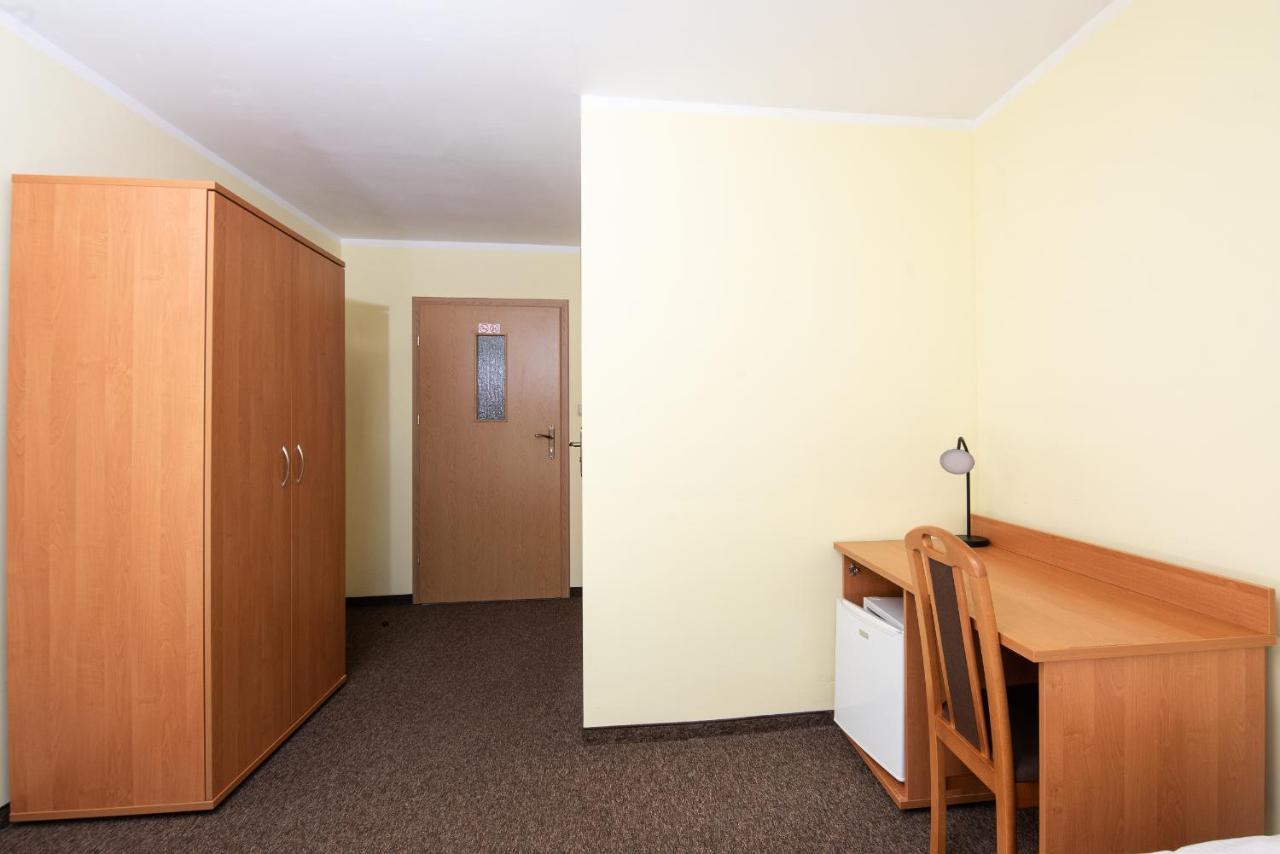 Nad Brzegiem Baltyku Hotel Sarbinowo Bagian luar foto