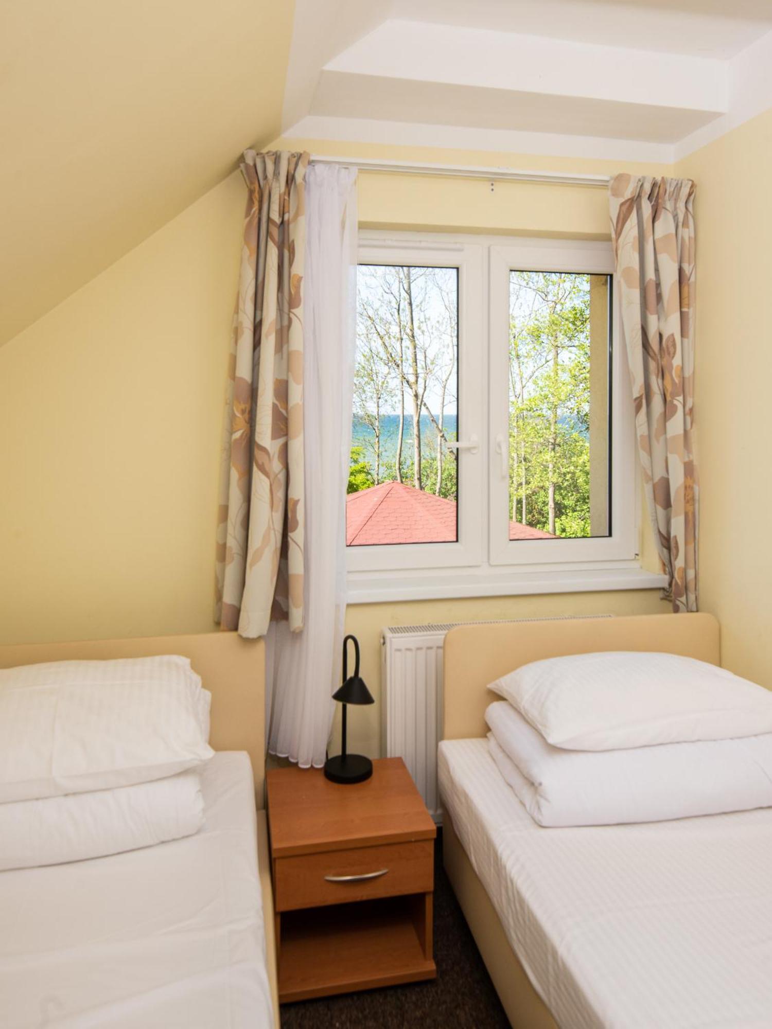 Nad Brzegiem Baltyku Hotel Sarbinowo Bagian luar foto